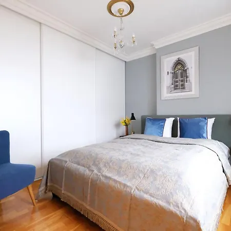- 2 Bedroom On Old Town Main Street Viru Apartment Tallinn